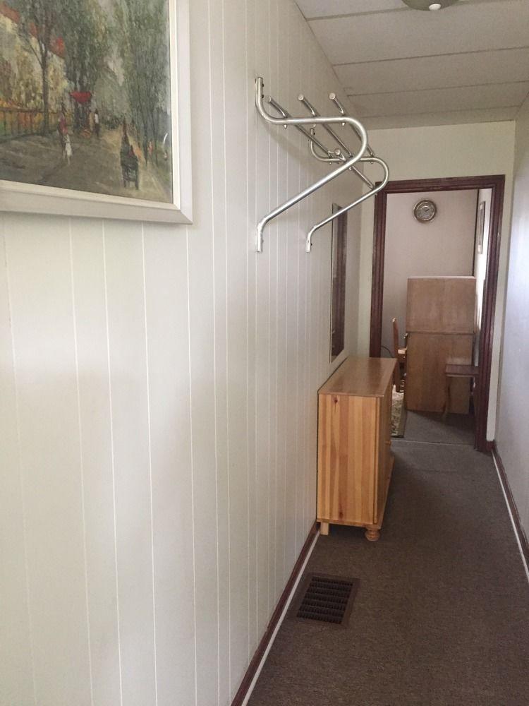 Twin Peaks Motel Napanee エクステリア 写真