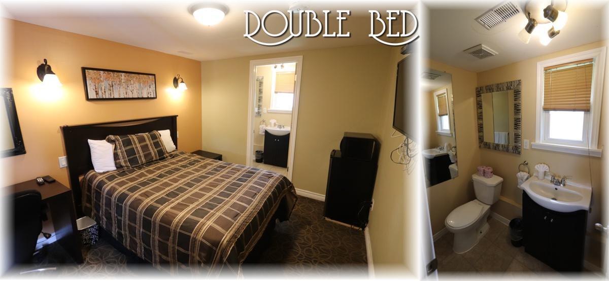 Twin Peaks Motel Napanee エクステリア 写真